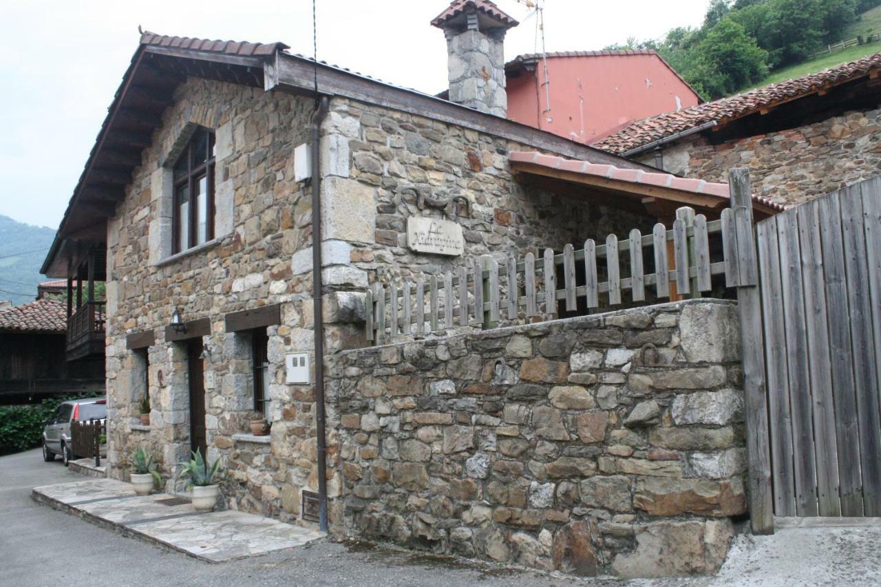Casa Rural La Xiarapina Serrapio エクステリア 写真