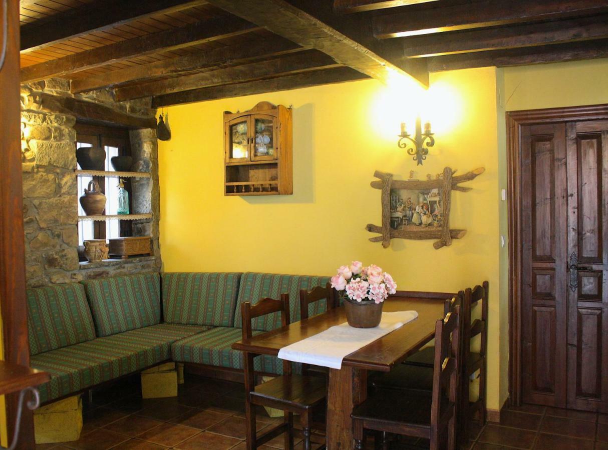 Casa Rural La Xiarapina Serrapio エクステリア 写真
