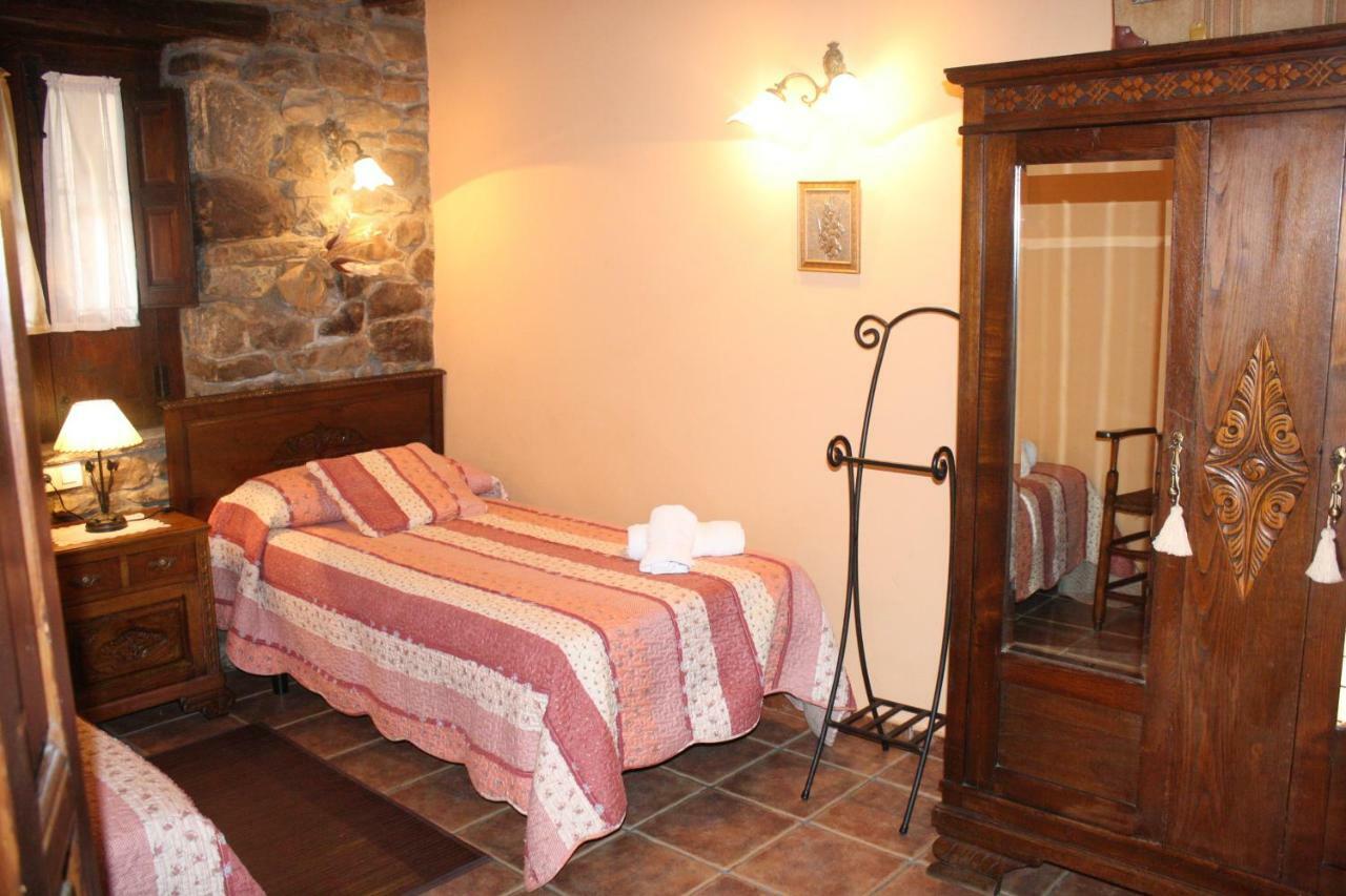 Casa Rural La Xiarapina Serrapio エクステリア 写真
